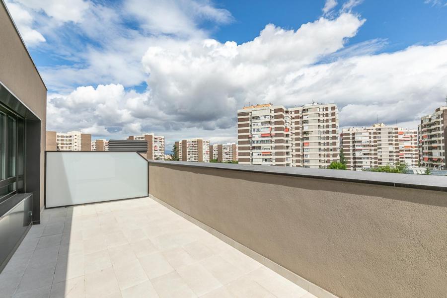Micampus Madrid Sinesio Delgado Student Residence Exterior foto
